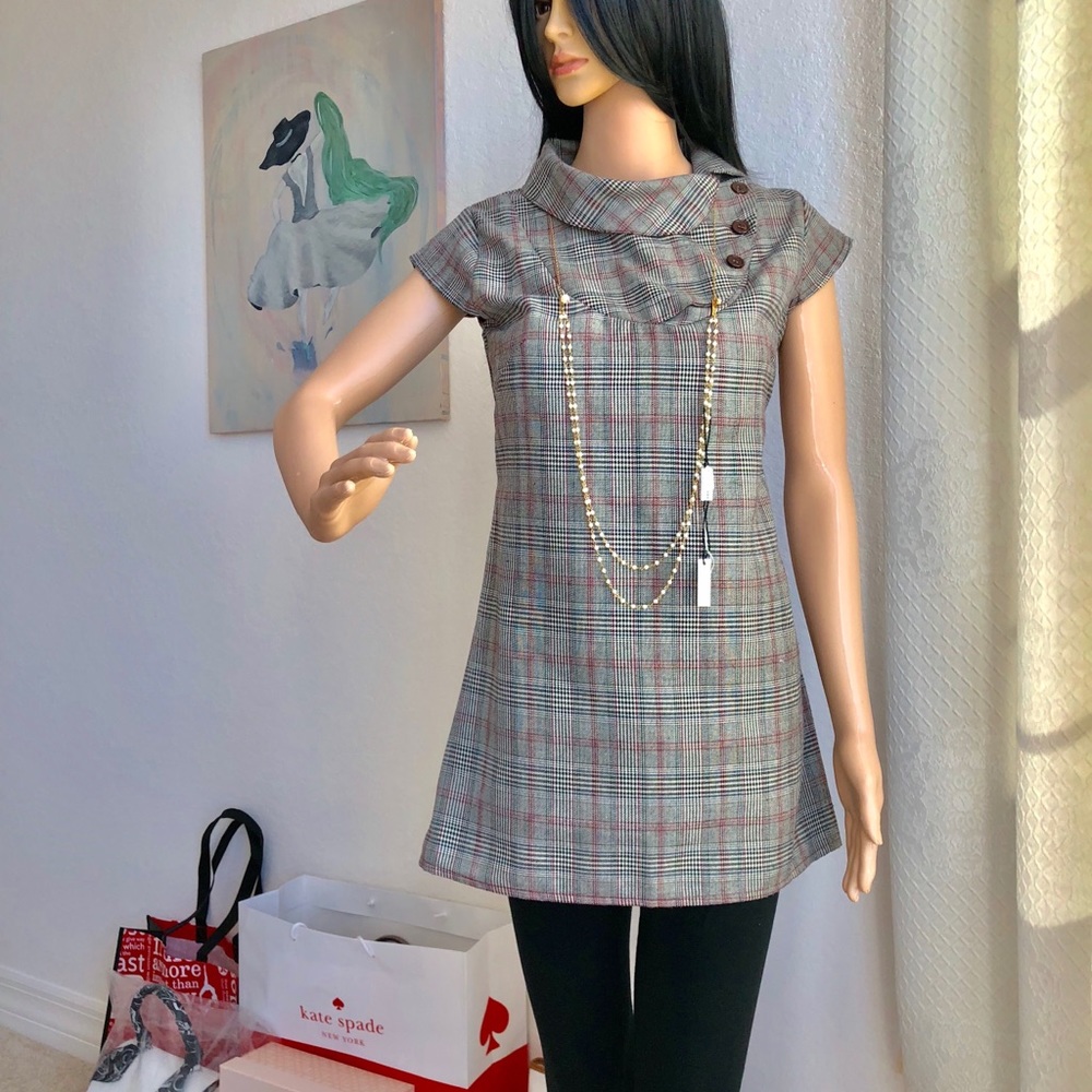 Ladies’ plaid blouse